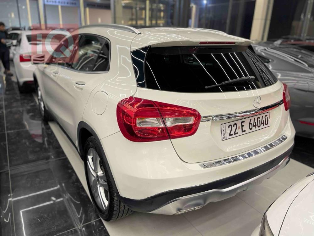 مرسيدس بنز GLA